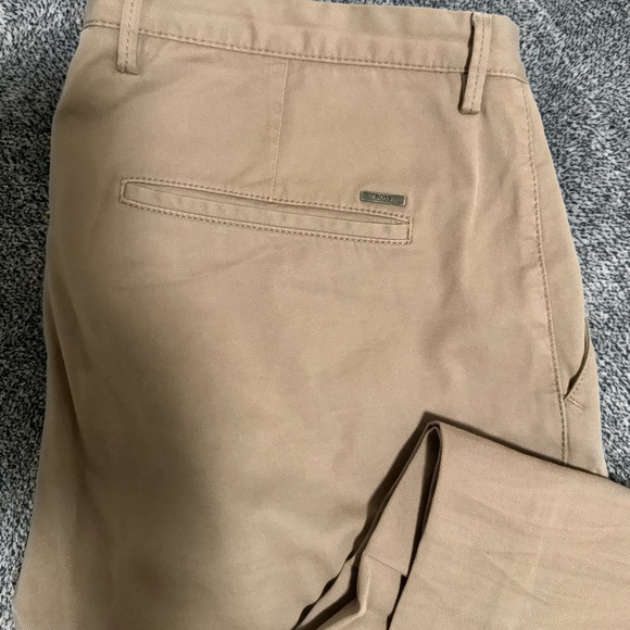 Boss Chino - Picture 3 of 3